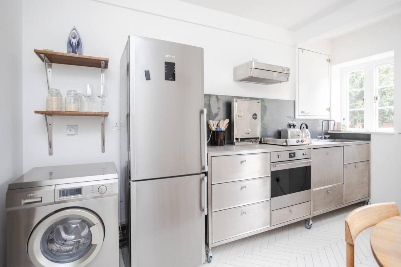 Stylish And Unique 1 Bedroom Flat In Shoreditch * London